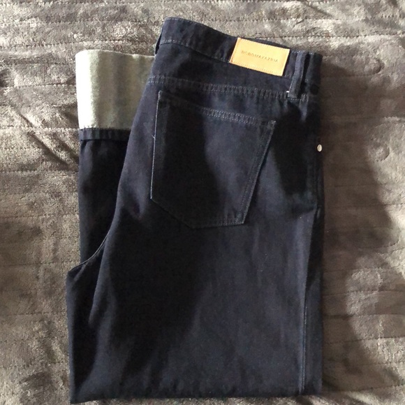 💙BCBG MaxAzria Crop Jean💙 - Picture 3 of 7